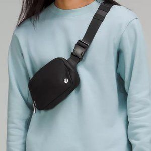 Everywhere Belt Bag